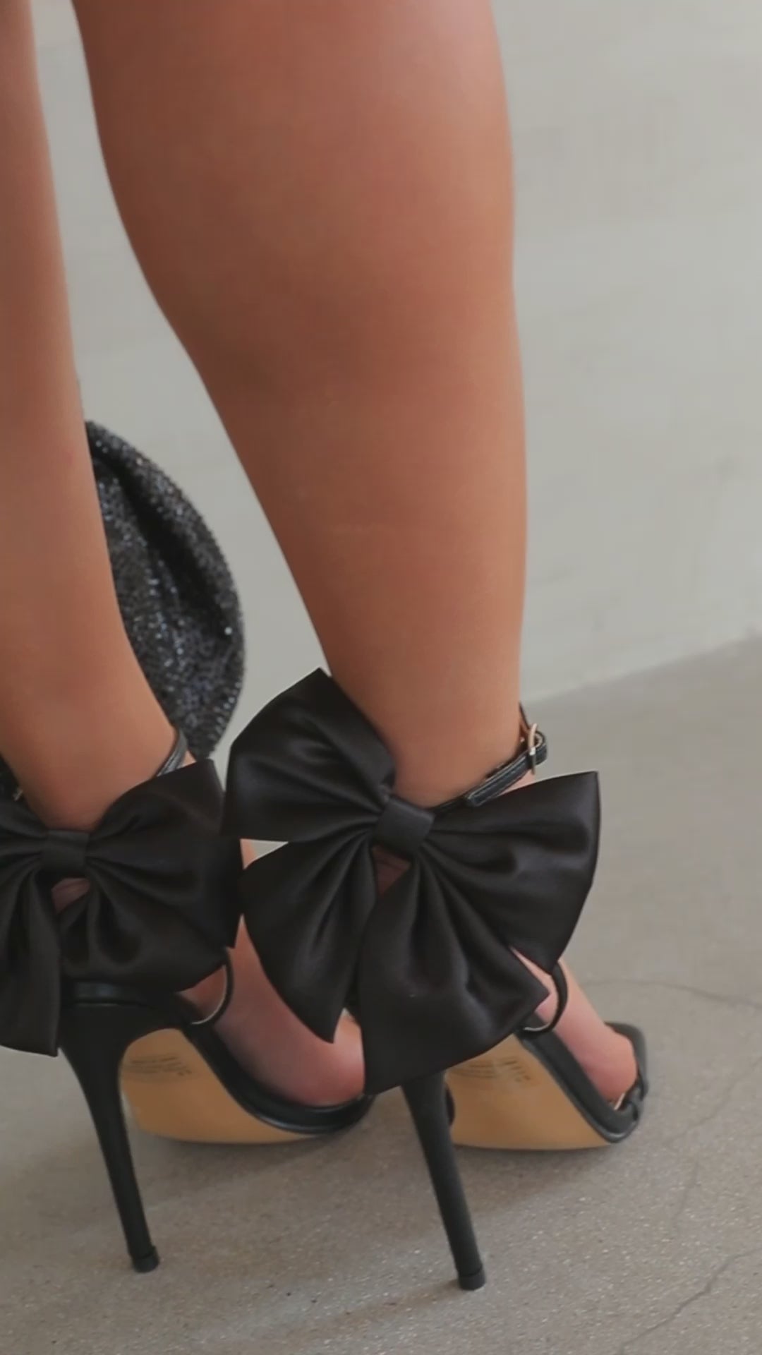 Lily Bow Decor Sweet Sandals