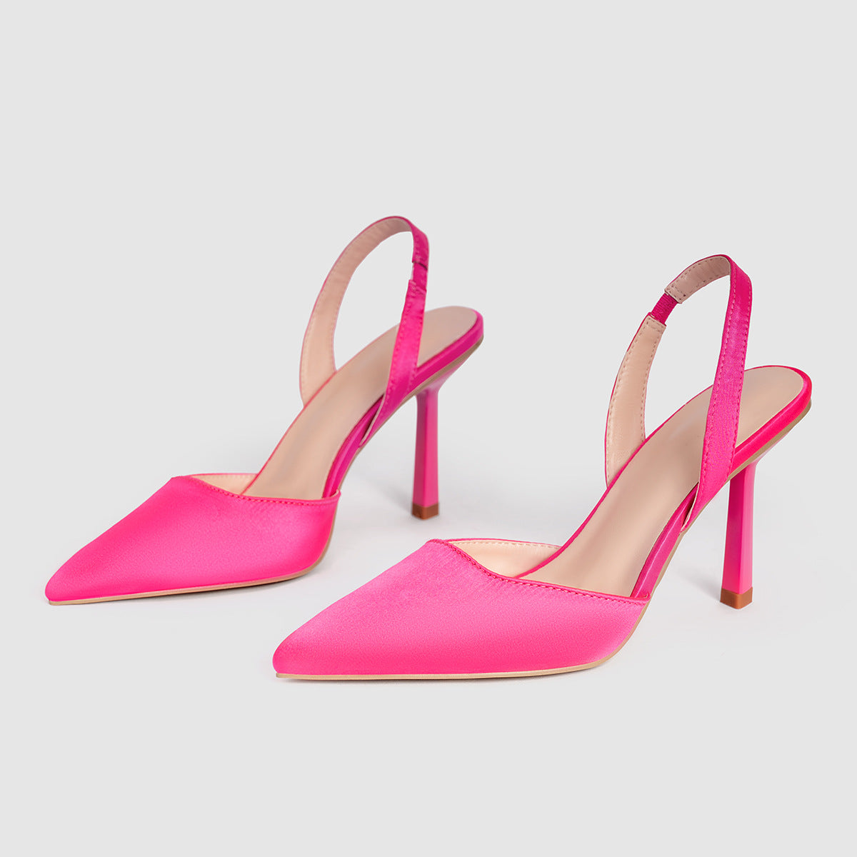 Camelia Classic Pumps