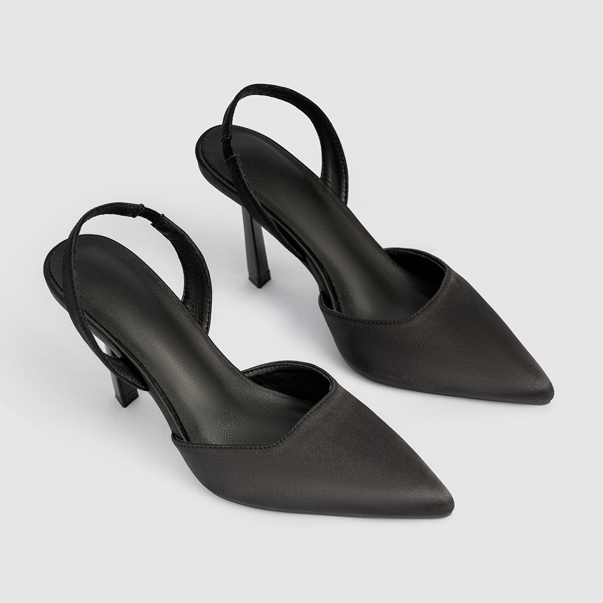 Camelia Classic Pumps