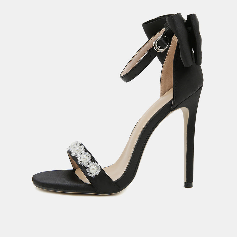Sandales à talons aiguilles ornées de perles Viola