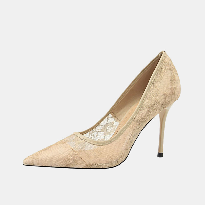 Viola Lace Pumps