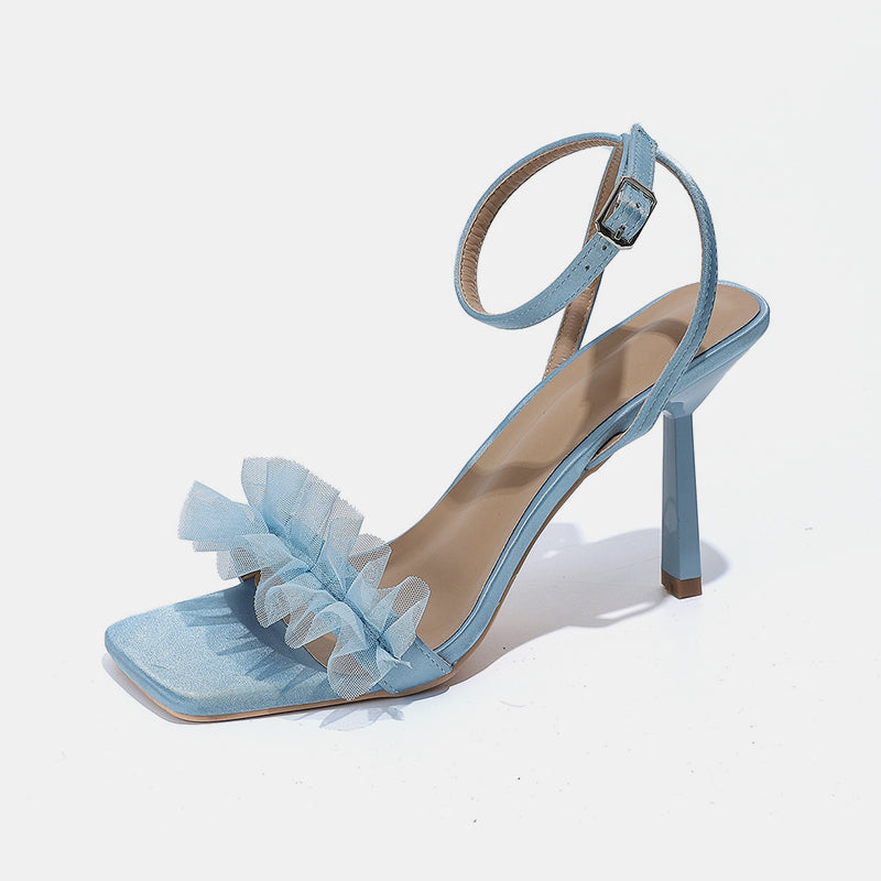 Sandales à talons aiguilles en dentelle et maille Kalmia