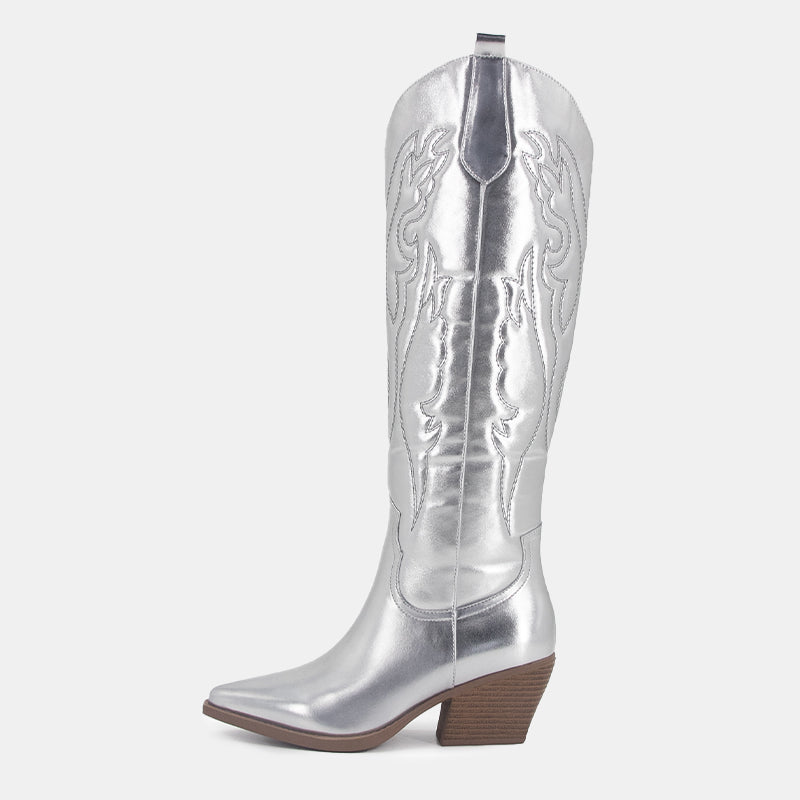Gardenia Shiny Metallic Embroidery Boots