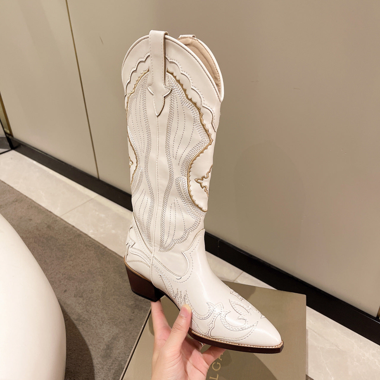 Begonia Embroidered Western Cowboy Boots
