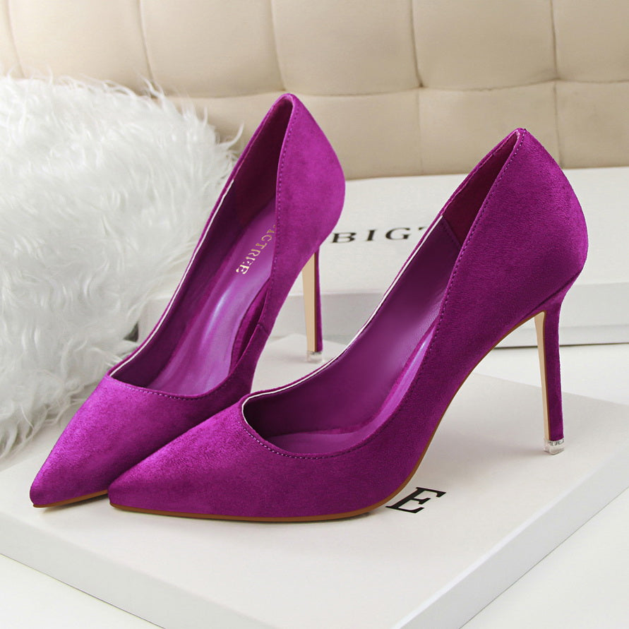 Escarpins à talons aiguilles en daim Pansy