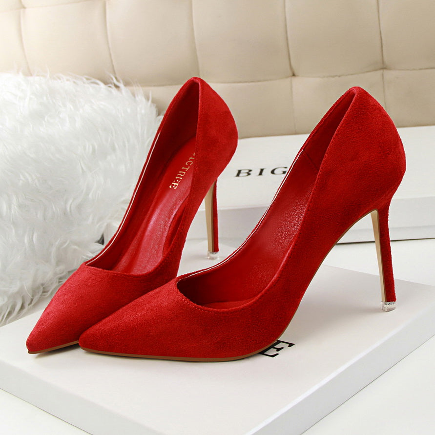 Escarpins à talons aiguilles en daim Pansy