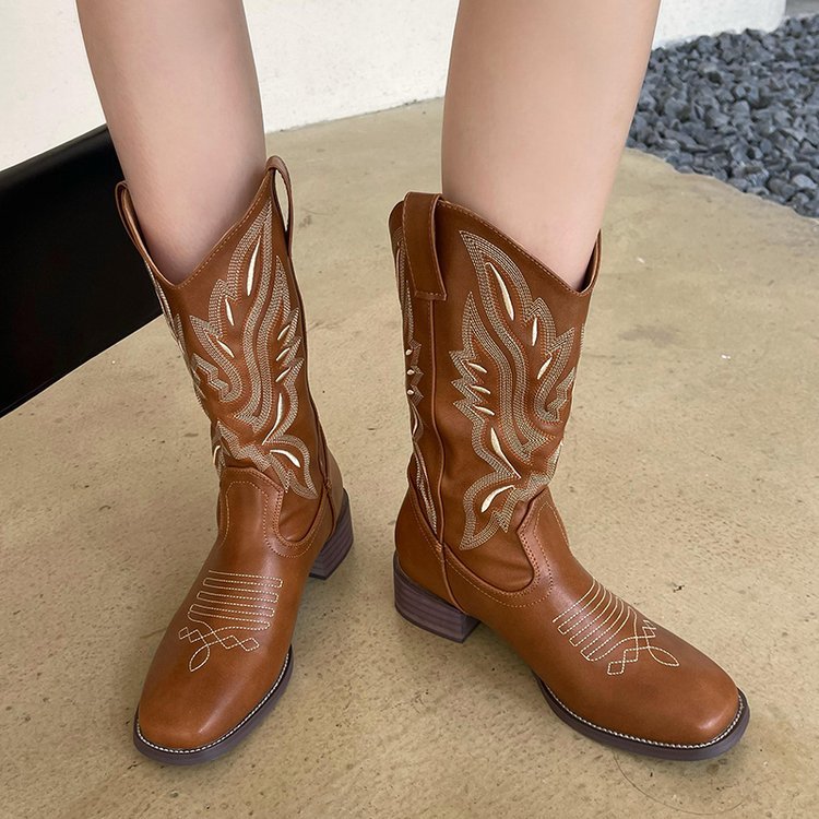 Gardenia Embroidery Cowboy Boots