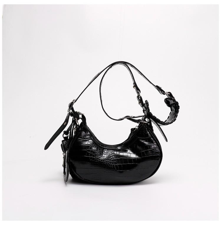 Sac hobo demi-lune en crocodile Freya