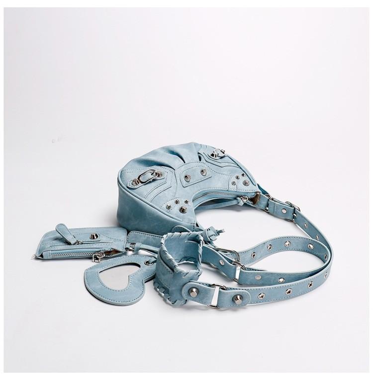 Sac hobo demi-lune en crocodile Freya