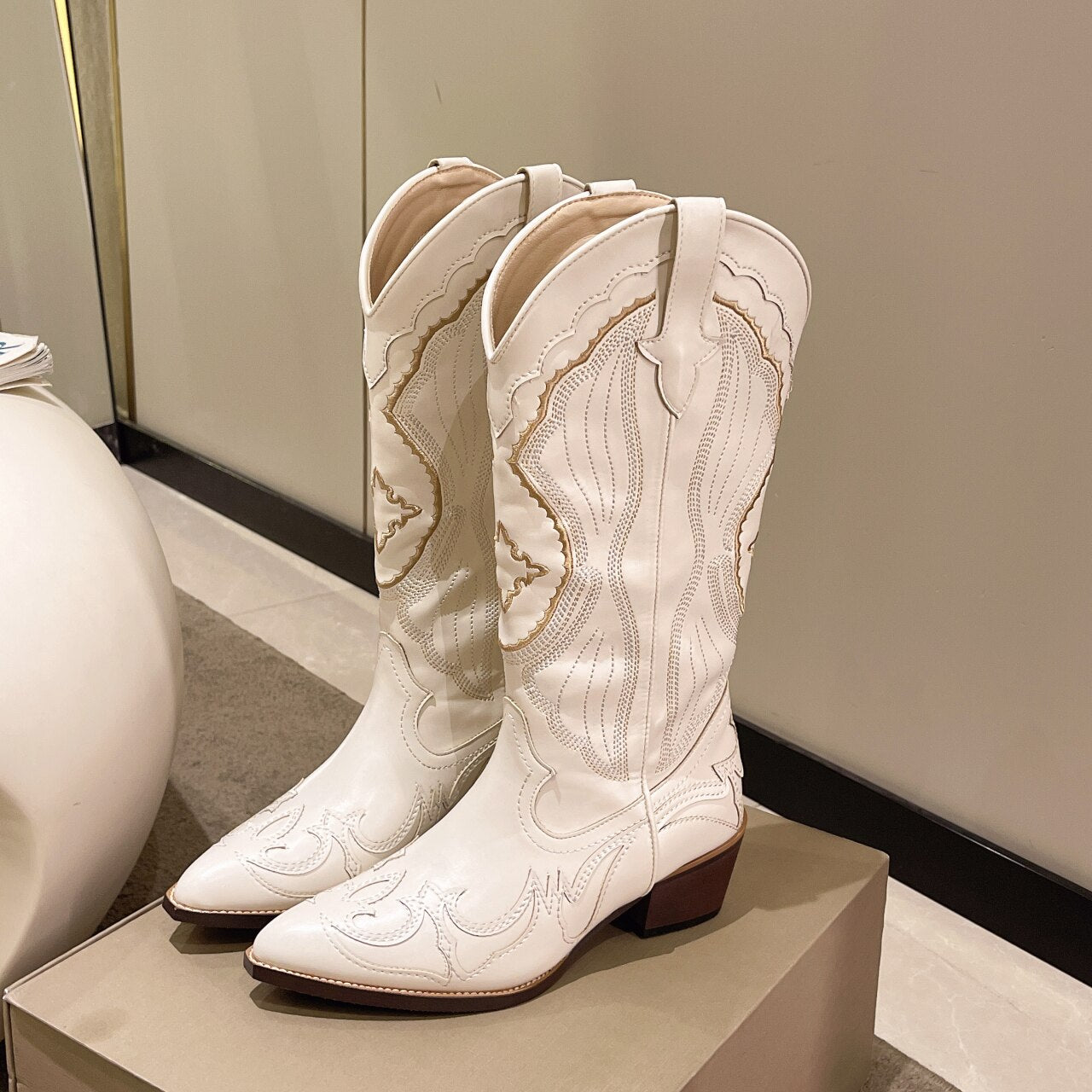 Begonia Embroidered Western Cowboy Boots