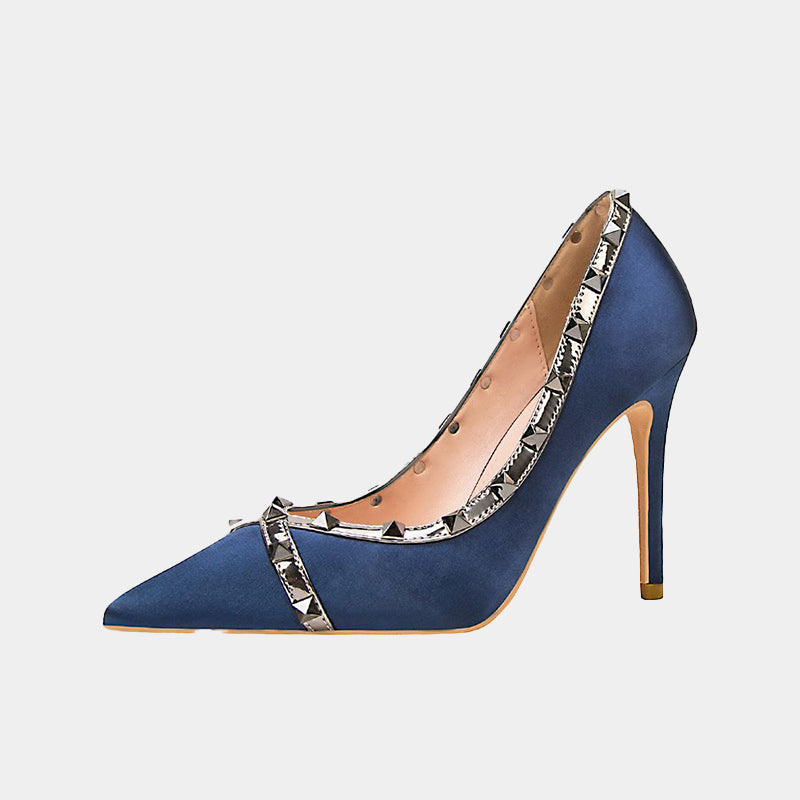 Begonia Rivets Pumps