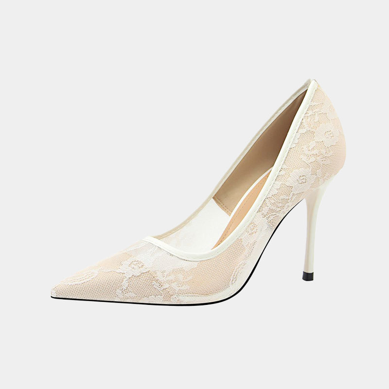 Viola Lace Pumps