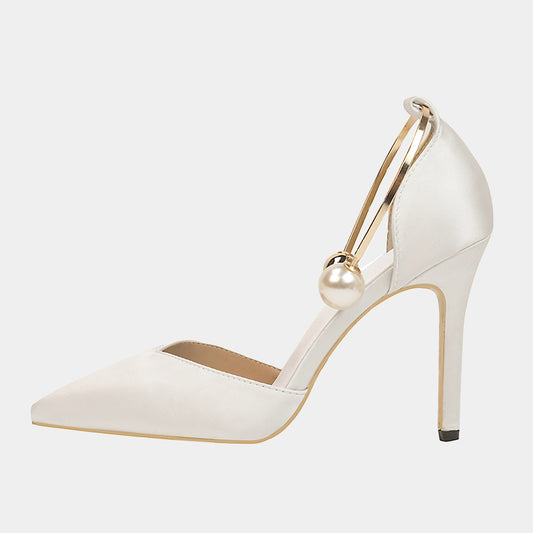 Pumps „Lily Pearl“ mit Metallschnalle