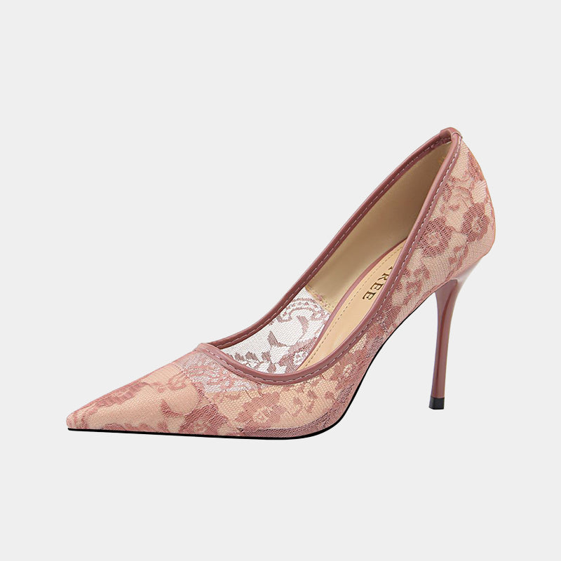 Viola Lace Pumps