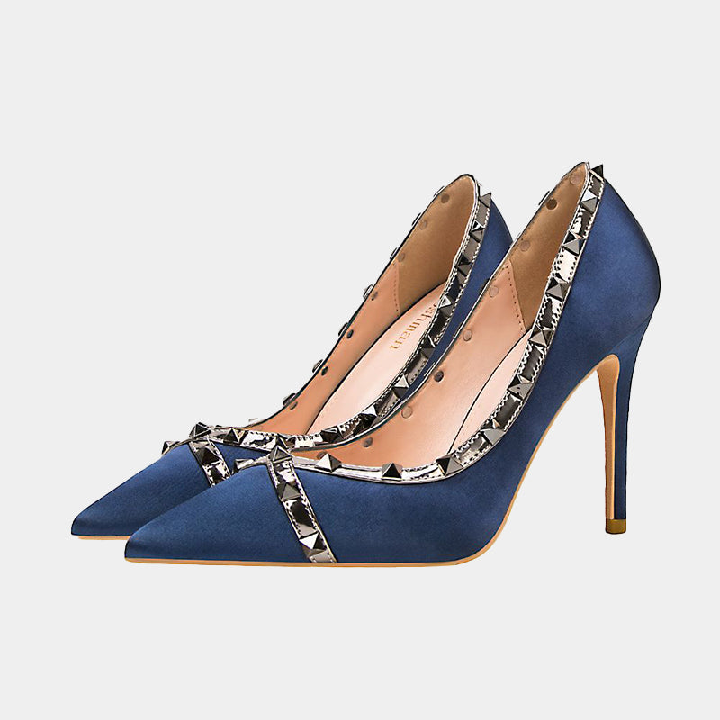 Begonia Rivets Pumps