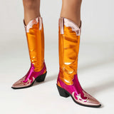Lantana-Stiefel mit glänzender Metallic-Stickerei