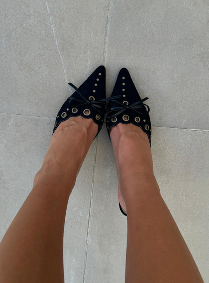 Daisy Bow-knot Pointed Toe Heels