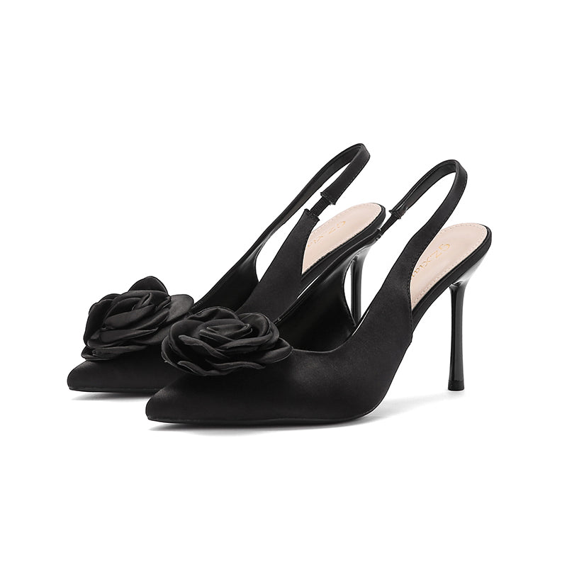 Dianella Flower Decor Pumps