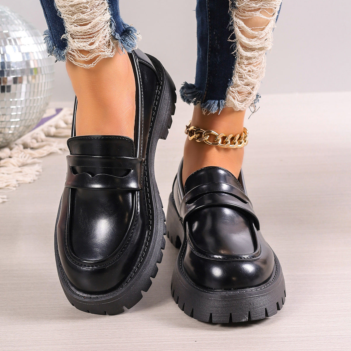 Gerbera Solid Color Loafers