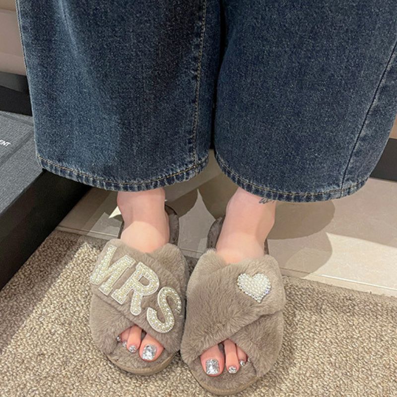 Lavender Letter Deco Furry Slippers