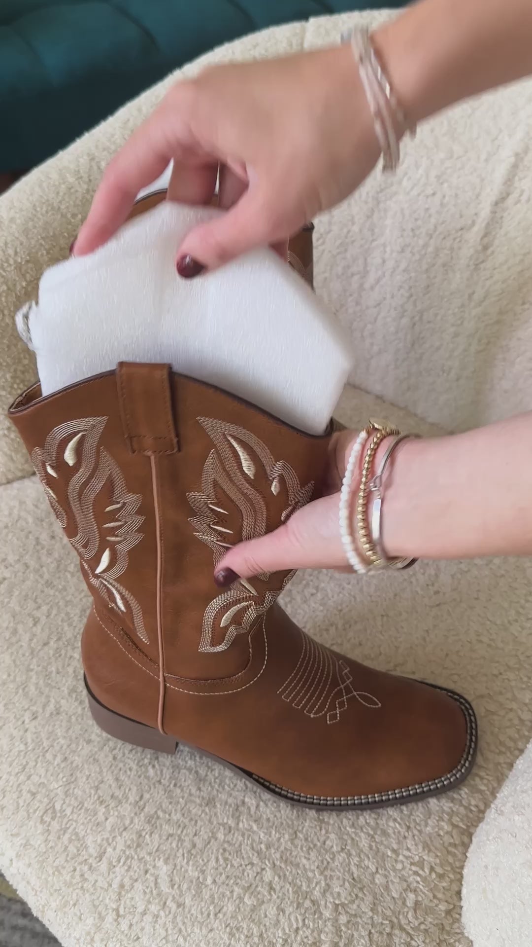 Gardenia Embroidery Cowboy Boots